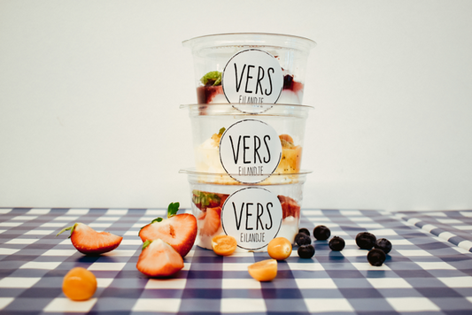 Yoghurt met fruit + granola